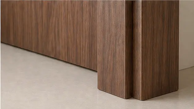 L-Line-Door_E01-(Walnut-Detail)4.webp