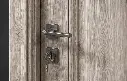 French-Classic-Door_Light-Oak-Detail1.webp