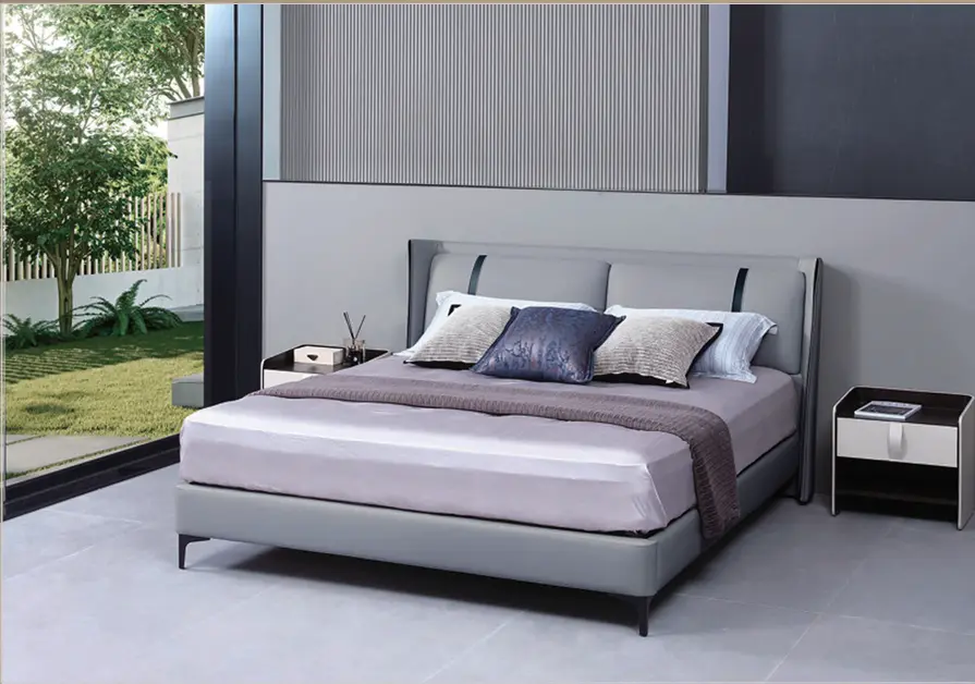 Alessio Queen Bed: 9005